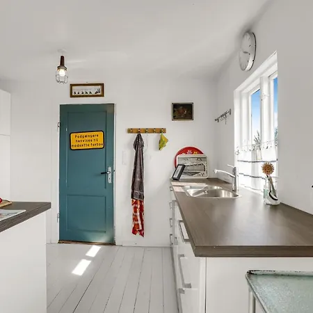 1 Bedroom Beautiful In * Bandholm