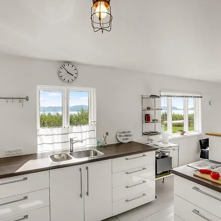 1 Bedroom Beautiful In Bandholm